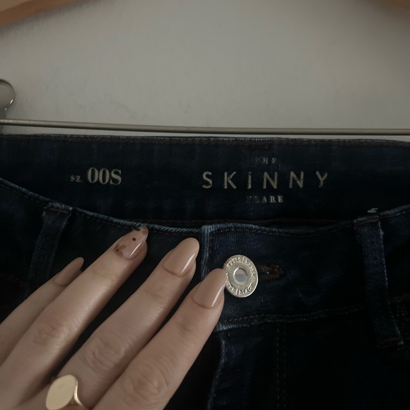 WHBM the Skinny Flare Dark Wash 00S - Picture 4 of 4